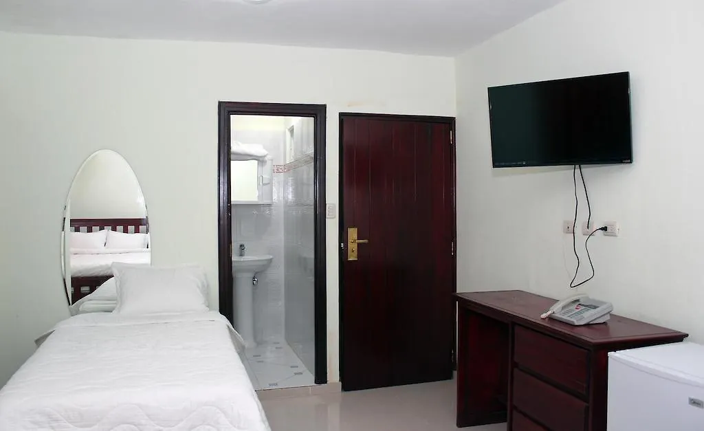 Hotel Renacer 산토도밍고 2*,  도미니카 공화국
