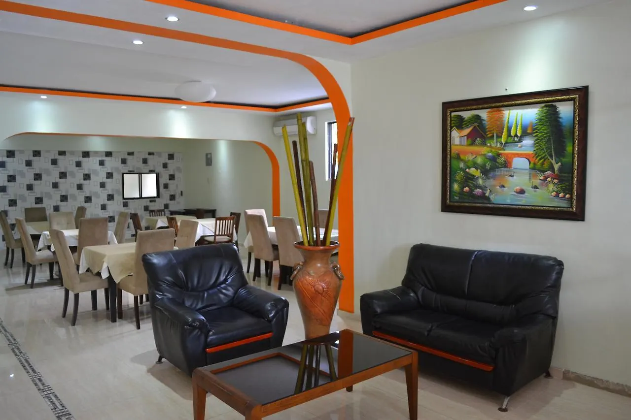 Hotel Renacer 산토도밍고